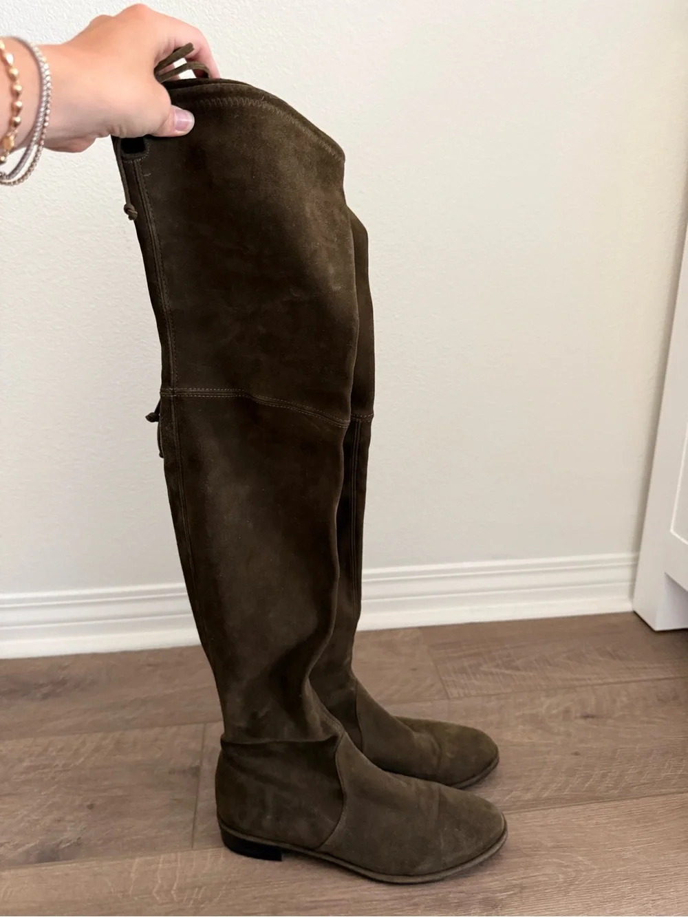 Stuart Weitzman excellent very